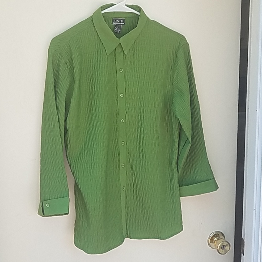 Uniti casual large green button down blouse